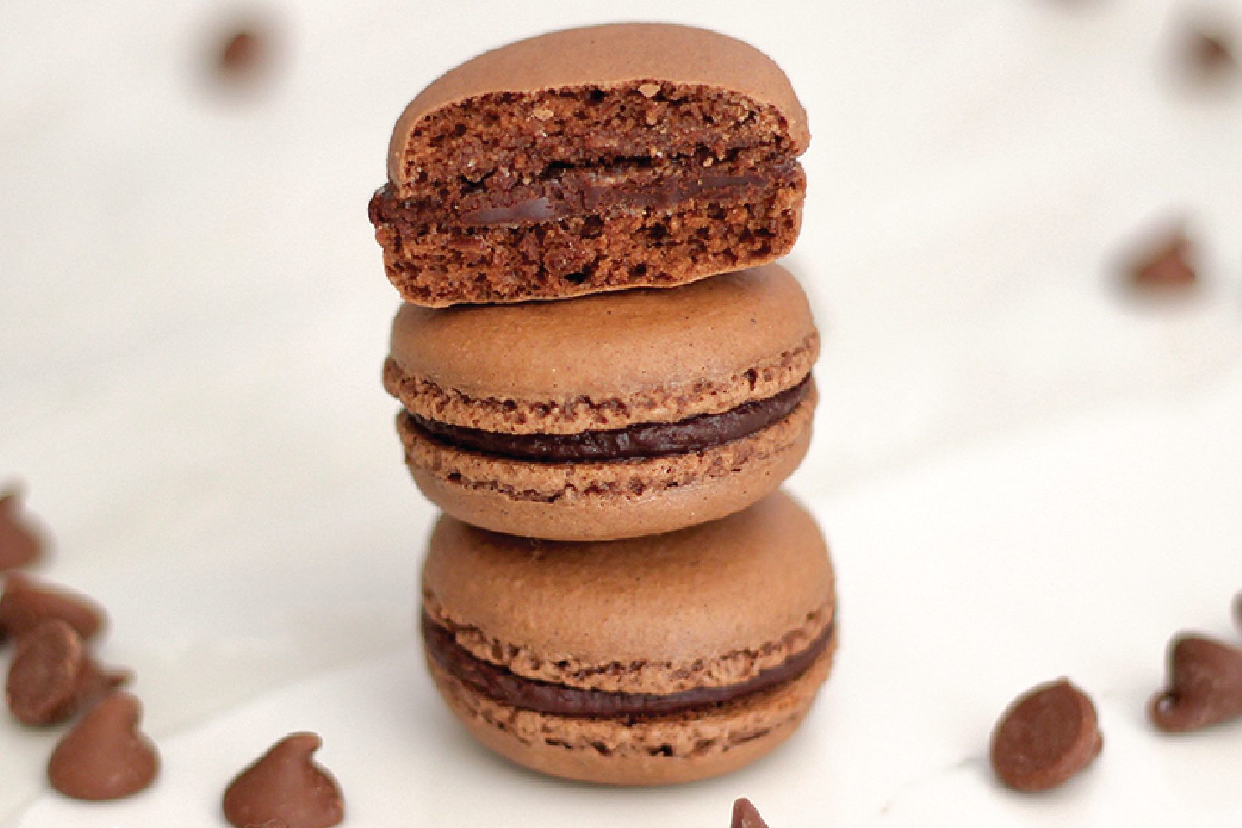Chocolate Fudge Macarons π‘
