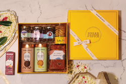 Signature Delicious Delicacies Hamper