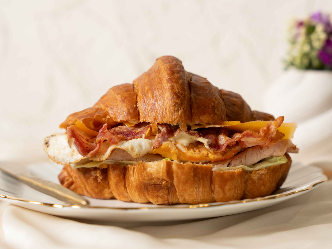 Ham, Bacon, Egg &amp; Cheddar Croissant 🔴