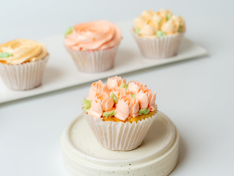 Golden Salted Caramel Cupcake - Mother&