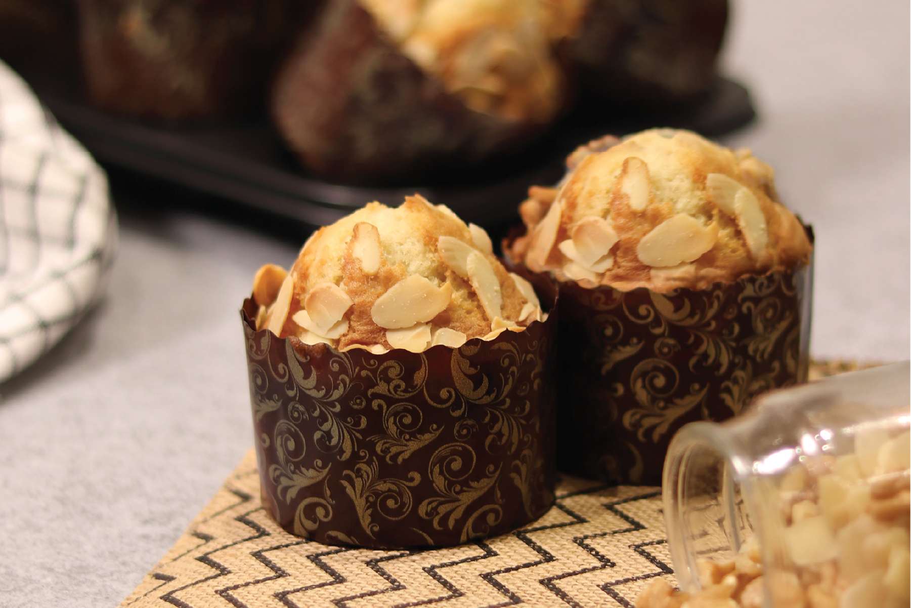 Almond Muffin 🟡