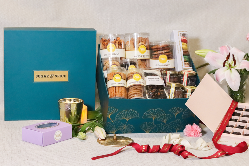 Big Love & Light Gift Box